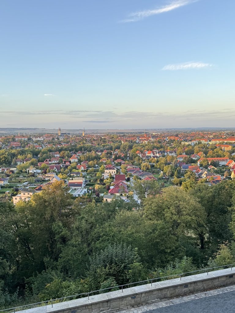 Aussicht über Halberstadt vom Jagdschloss Spiegelsberge aus